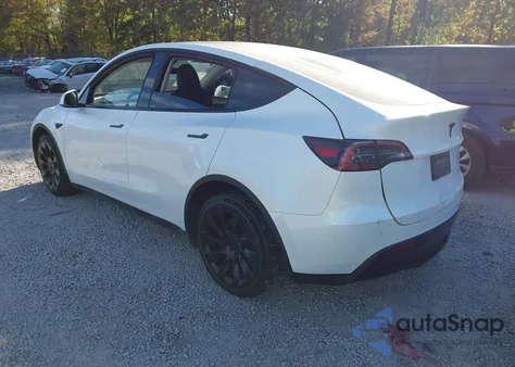 2023 Tesla Model Y Awd/Long Range Dual Motor All-Wheel Drive из США, поврежденный, VIN 7SAYGDEE4PF749862